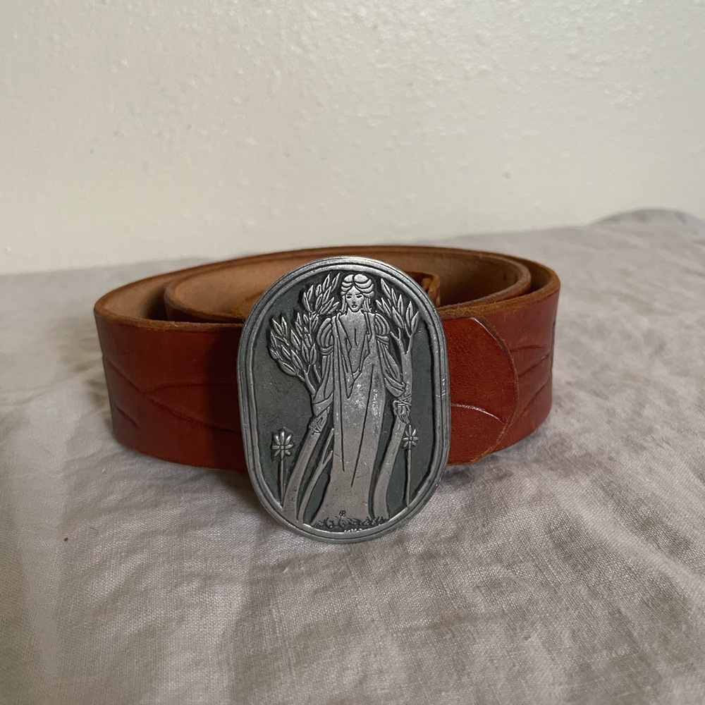 Aubrey Beardsley, Art Nouveau Goddess, Indiana Metal Craft Belt, Vintage 1970's